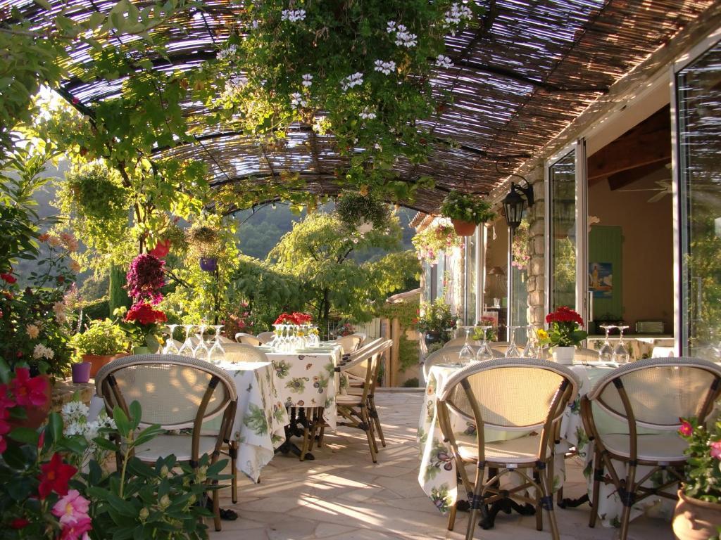 Le Grand Jardin Bed & Breakfast Lafare Exterior photo