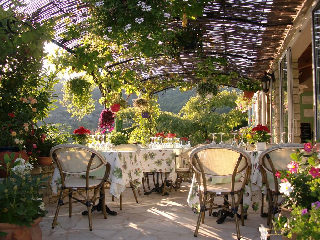 Le Grand Jardin Bed & Breakfast Lafare Exterior photo